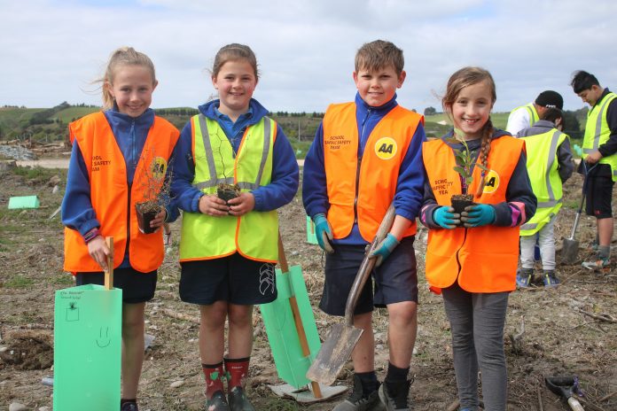Te Runanga o Moeraki Tree planting